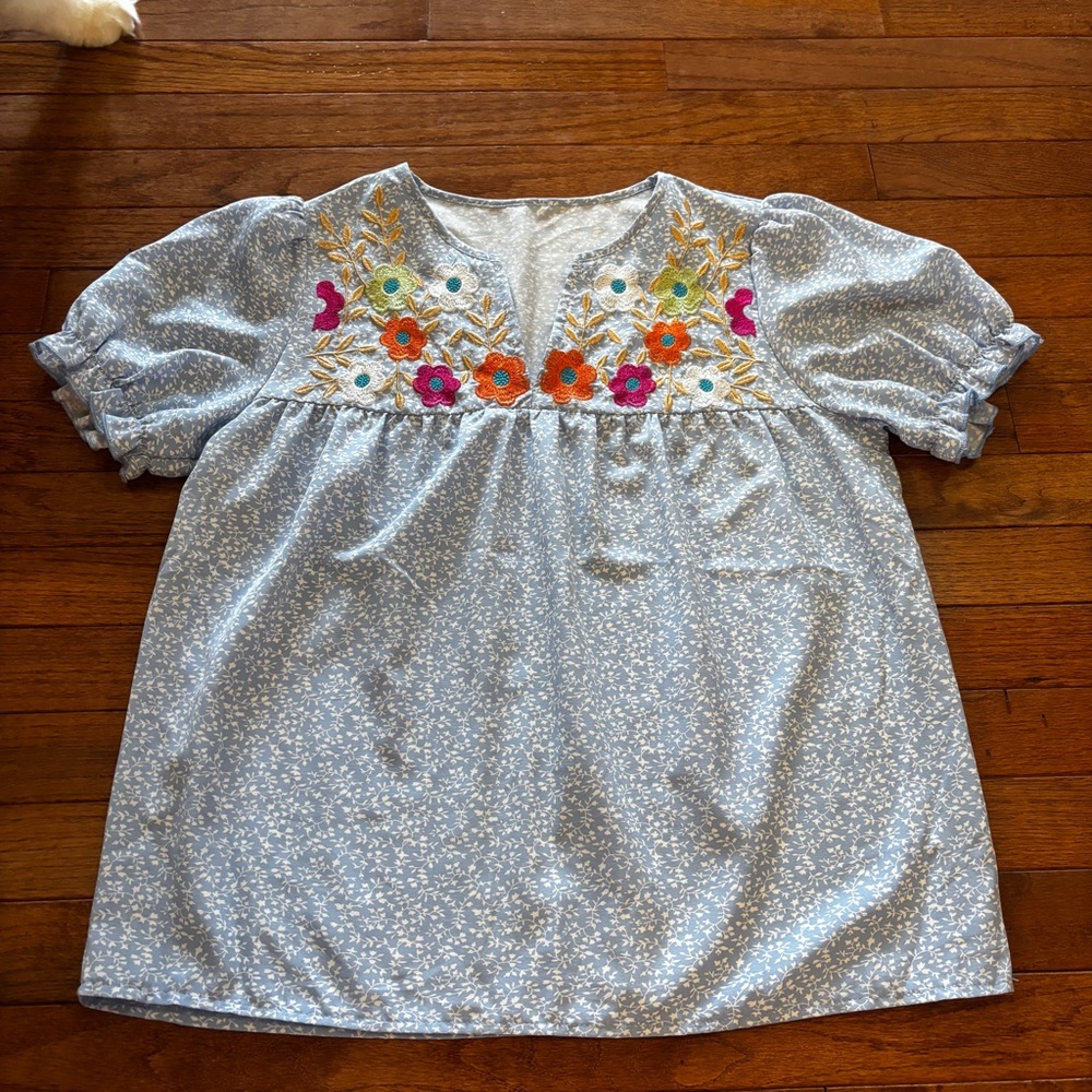Womens Flower blouse size M - Picture 1 of 8